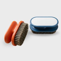 818# CEPILLO DE ROPA OVALADA /004223