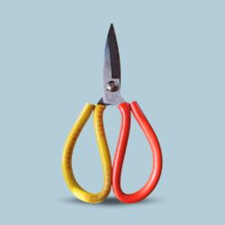 P02 TIJERA MANGO AMARILLO Y ROJO /015100